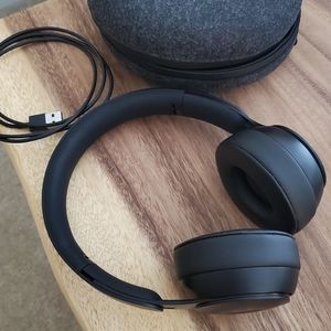 Beats Solo Pro Headphones